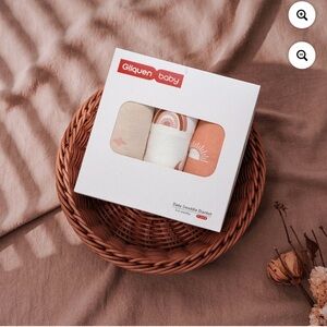 Gllquen Baby Swaddle Blanket Set